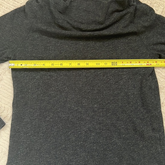 STANDARD James Perse long sleeve cowl top in charcoal grey 
Size 2/ small-medium - Picture 15 of 15